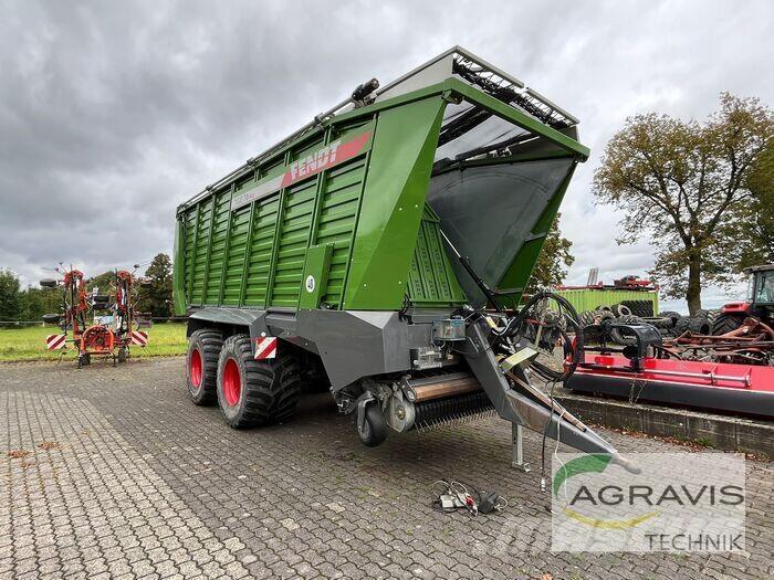 Fendt TIGO 70 PR セルフローディングトレーラー
