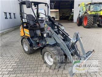 GiANT G2200E ホイールローダー・タイヤショベル