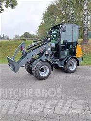 GiANT G2300 HD ホイールローダー・タイヤショベル