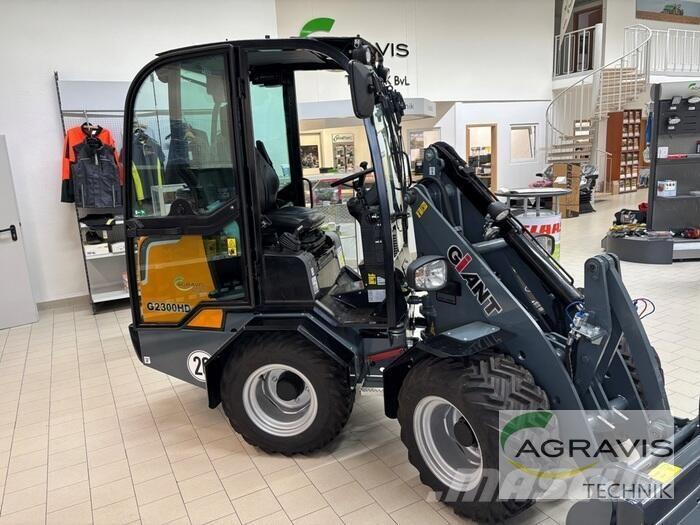 GiANT G2300 HD ホイールローダー・タイヤショベル