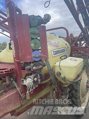 Hardi Commander 2200 牽引型スプレイヤー