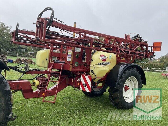 Hardi Commander 2800 牽引型スプレイヤー