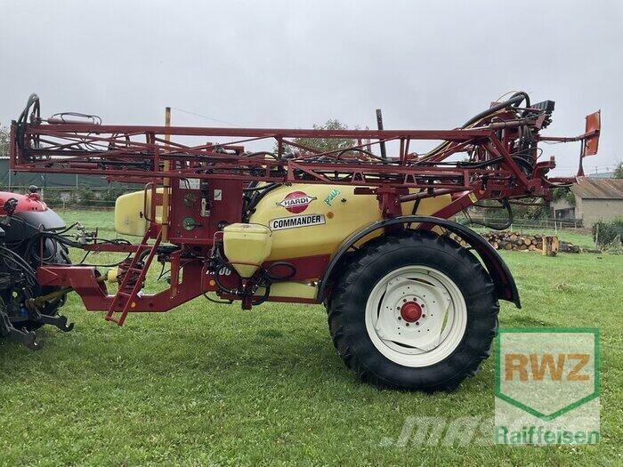 Hardi Commander 2800 牽引型スプレイヤー