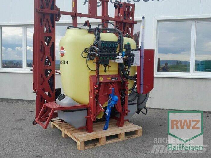 Hardi Master 牽引型スプレイヤー