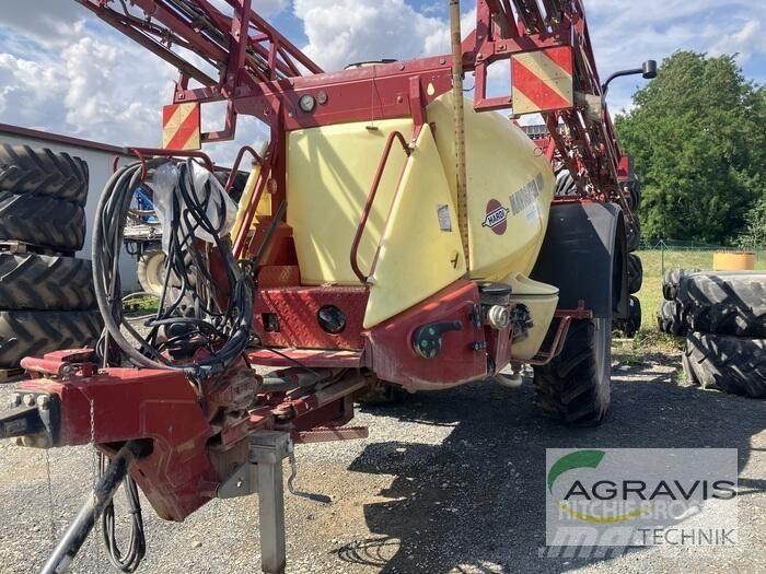 Hardi NAVIGATOR 4000 L 牽引型スプレイヤー