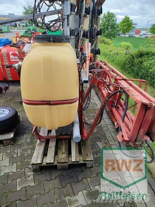 Holder 600Liter 牽引型スプレイヤー