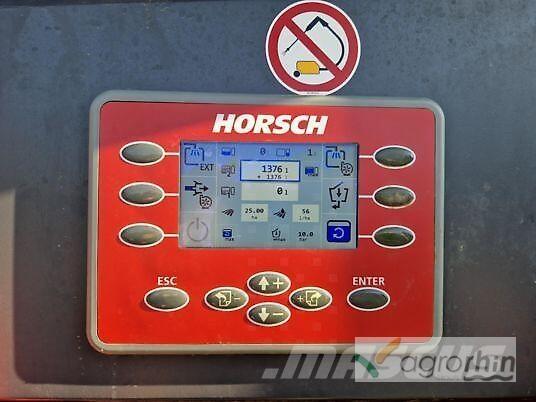 Horsch LEEB 1.8 CS 牽引型スプレイヤー