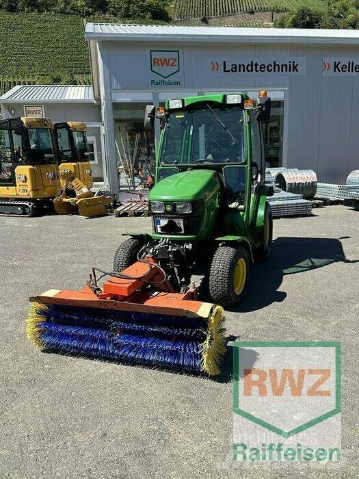 John Deere 2320 コンパクトトラクター