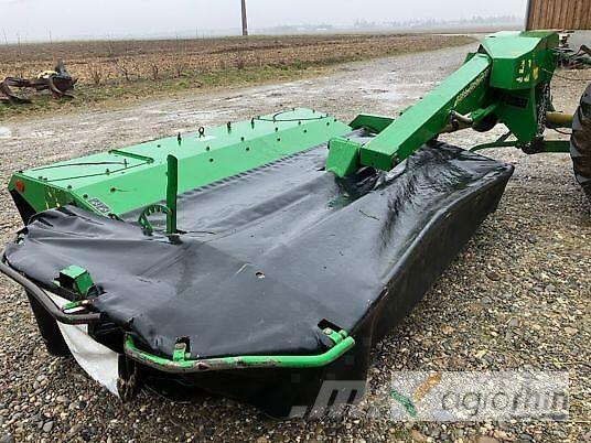John Deere 328 A 芝刈り機