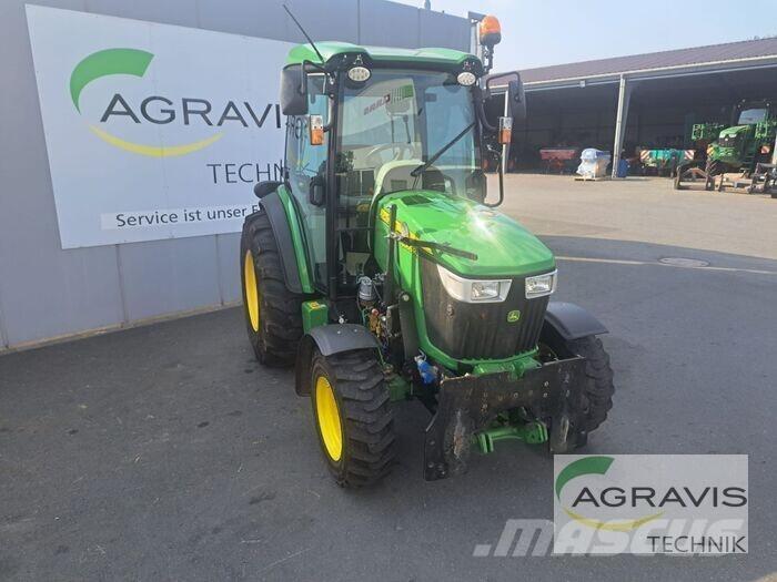 John Deere 4066 R トラクター