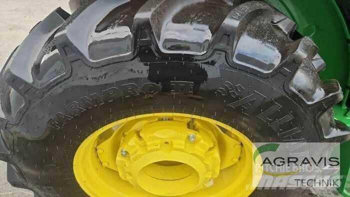 John Deere 5058 E トラクター