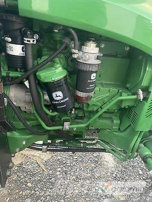 John Deere 5100R トラクター