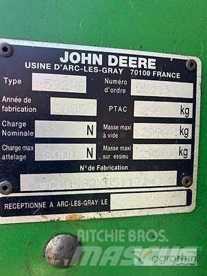 John Deere 592 MAXICUT ラウンドベーラー