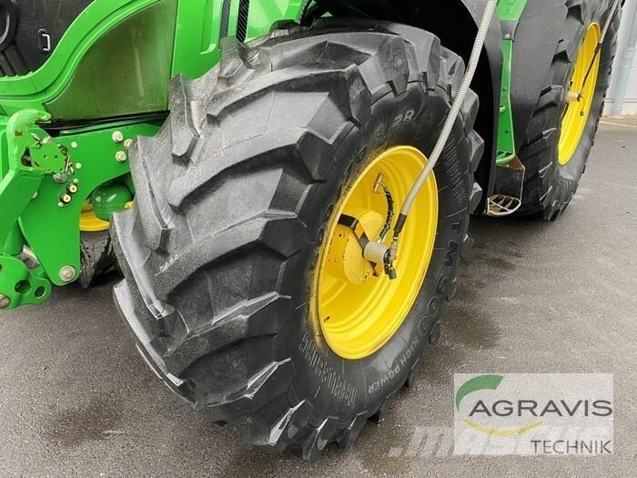 John Deere 6170 R トラクター