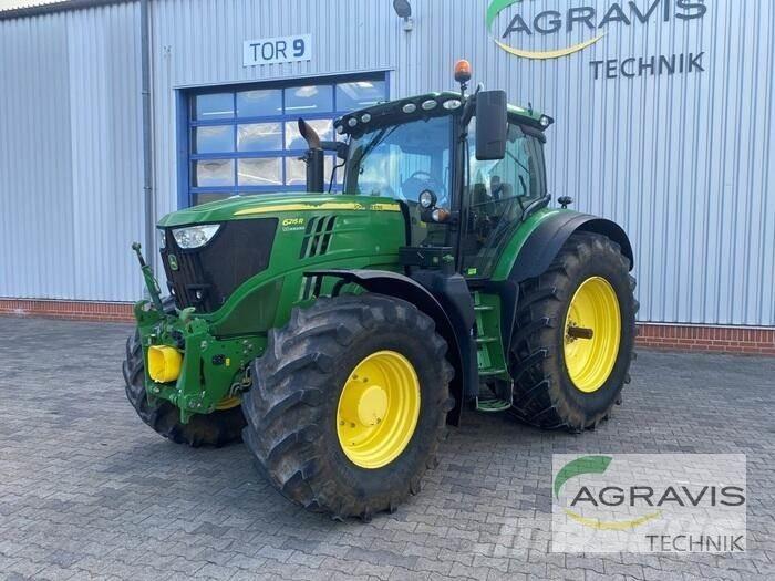 John Deere 6215 R トラクター