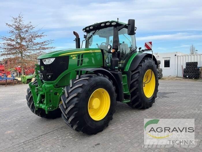 John Deere 6250 R トラクター