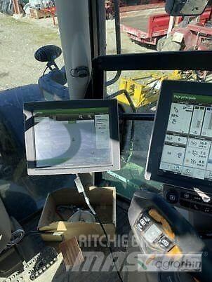 John Deere 6250R トラクター