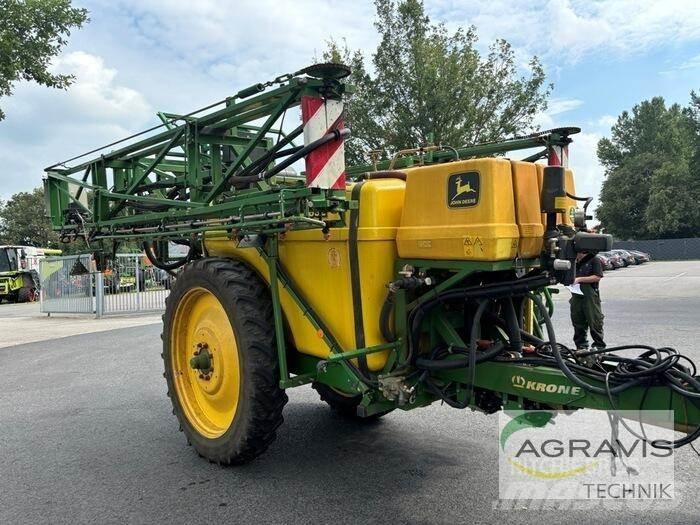 John Deere 632 牽引型スプレイヤー