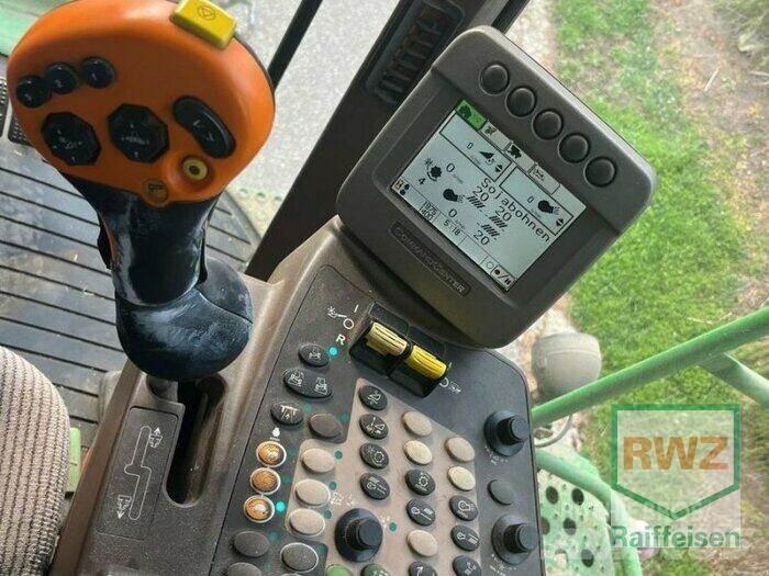 John Deere T560 コンバイン