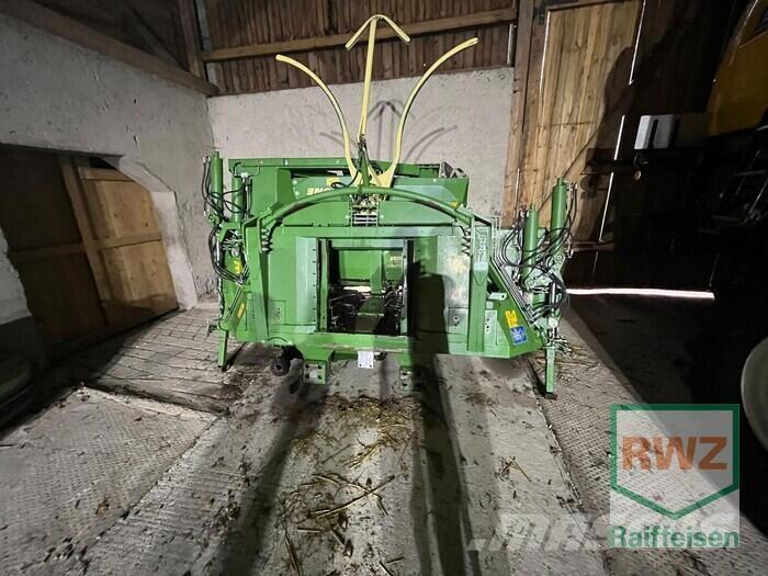 Krone BIG X 630 自走式フォレージハーベスター