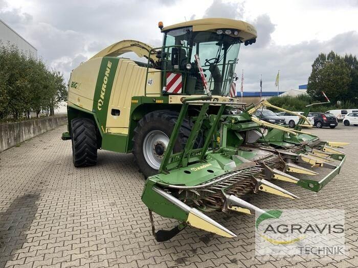 Krone BIG X 700 自走式フォレージハーベスター