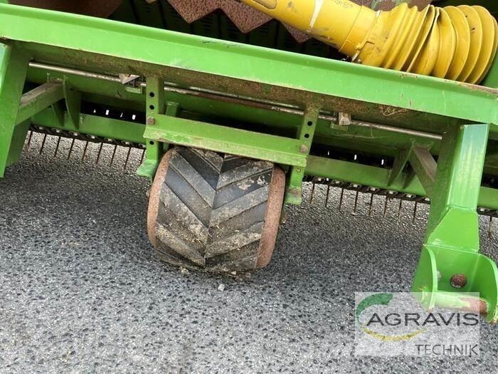 Krone EASY FLOW 3001 牧草機械用アクセサリー
