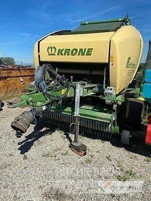 Krone FORTIMA V1800MC ラウンドベーラー