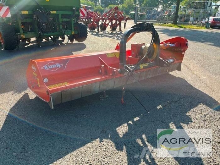 Kuhn BP 28 モアー