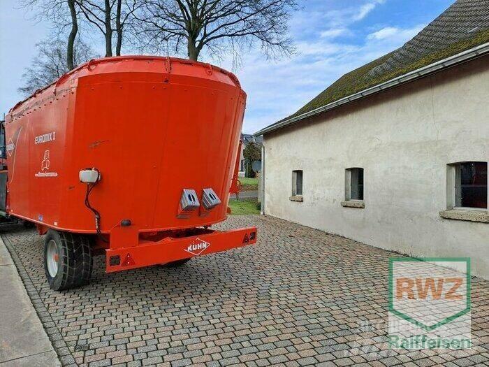 Kuhn Euromix I 2280 ミキサーフィーダー