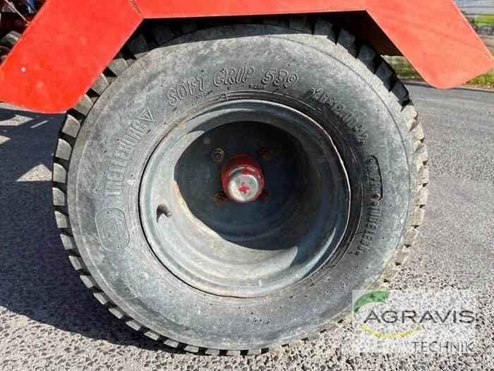 Kuhn GF 10601 TO テッダー・テッダーレーキ