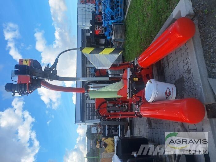 Kuhn RW 1200 C ラッピングマシーン