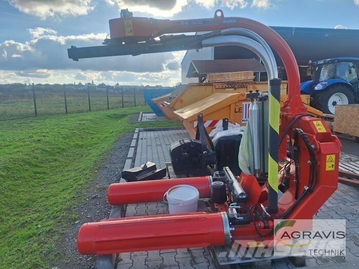 Kuhn RW 1200 C ラッピングマシーン