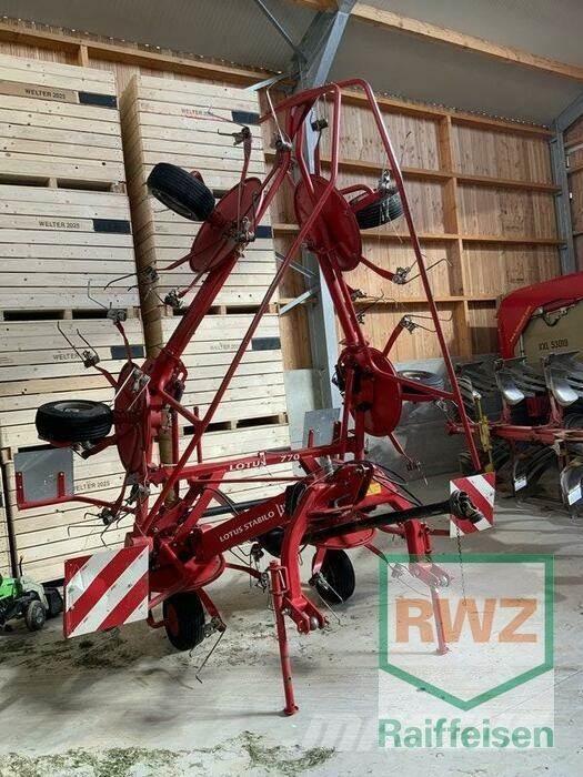 Lely Lotus 770 テッダー・テッダーレーキ