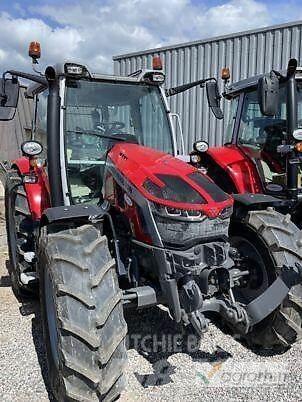 Massey Ferguson 5S115 トラクター