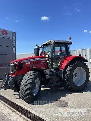 Massey Ferguson 7720S トラクター