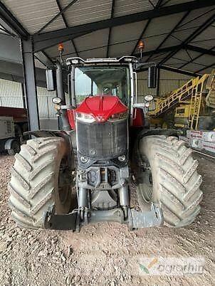 Massey Ferguson 8S245 トラクター