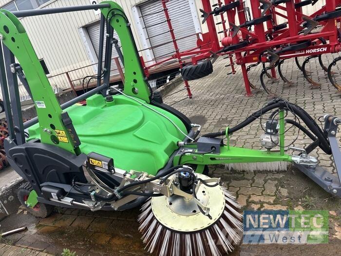 Matev AKM 140/600 路面清掃機