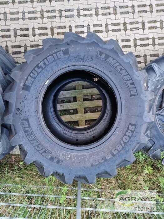 Michelin 540/65R28 タイヤ、ホイル、リム