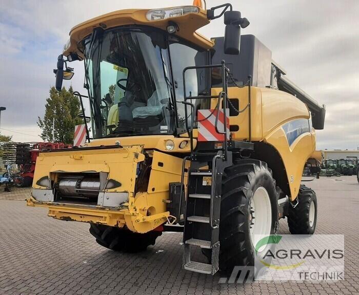 New Holland CR 960 コンバイン