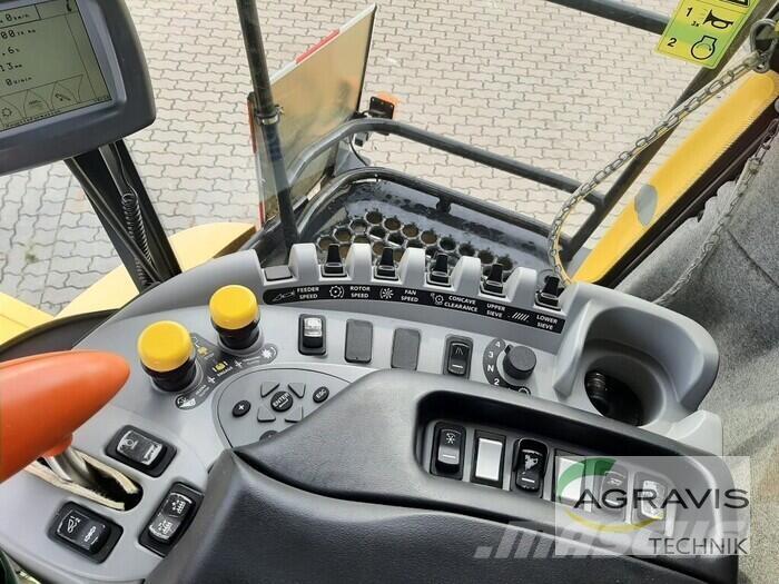 New Holland CR 960 コンバイン