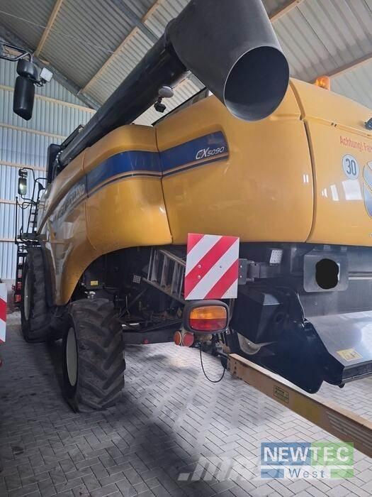 New Holland CX 5090 コンバイン