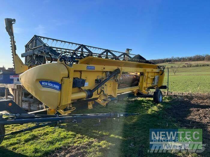 New Holland CX 6.90 コンバイン