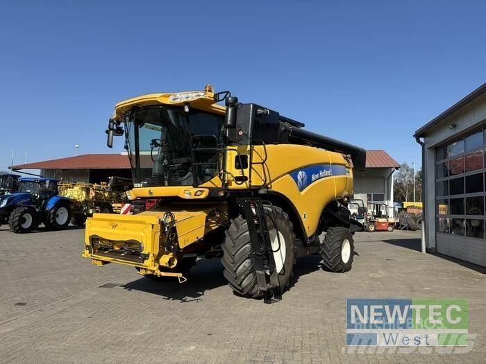 New Holland CX 8060 コンバイン