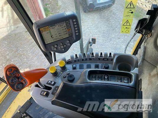 New Holland CX 8090 コンバイン