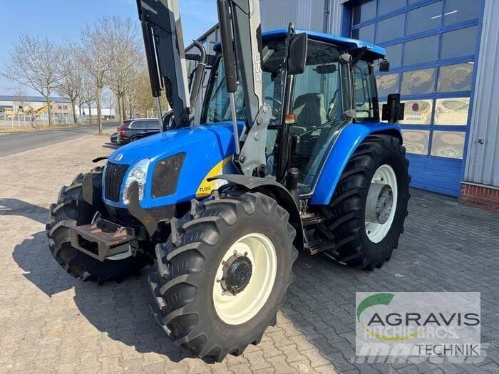 New Holland TLA 100 トラクター