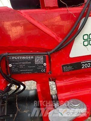 Pöttinger TOP 612 テッダー・テッダーレーキ