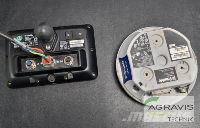 Trimble GFX-350 ウッドスプリッターとカッター
