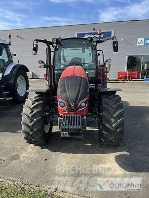 Valtra A105MH4 トラクター