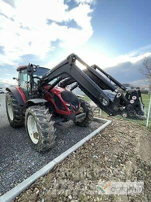 Valtra A115H4 トラクター