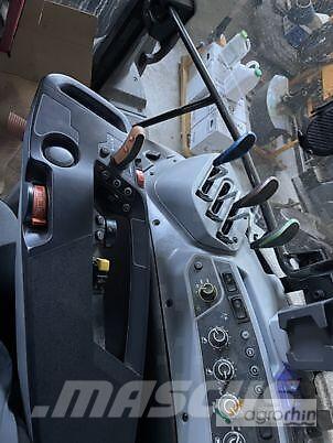 Valtra G125 トラクター